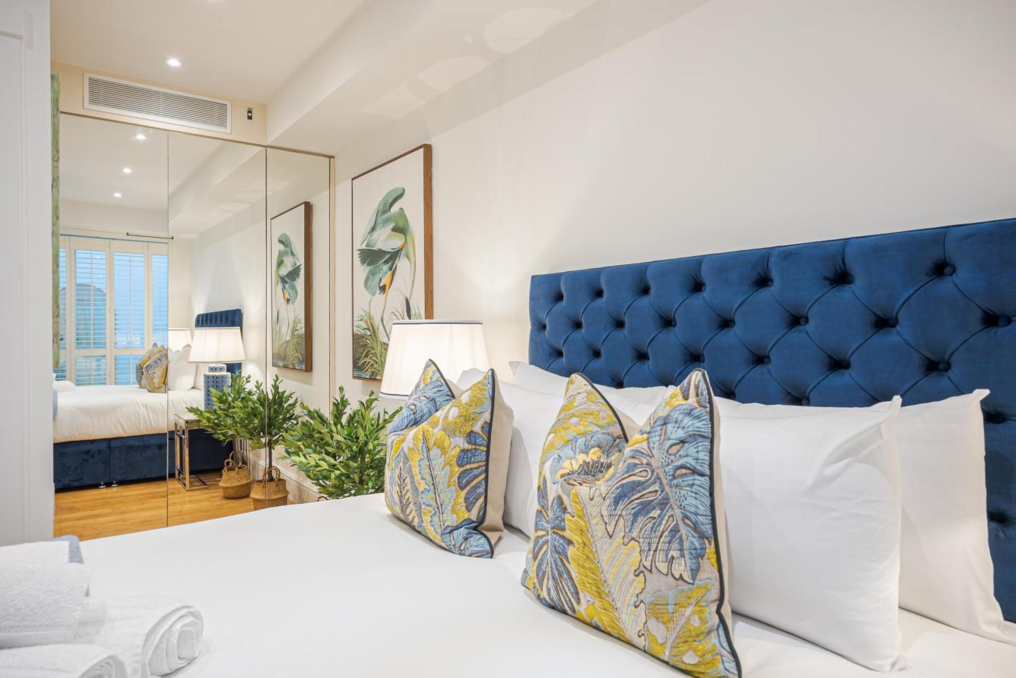 Chic Belgravia Hideaway With Private Patio 10 Mins To Harrods 伦敦 外观 照片