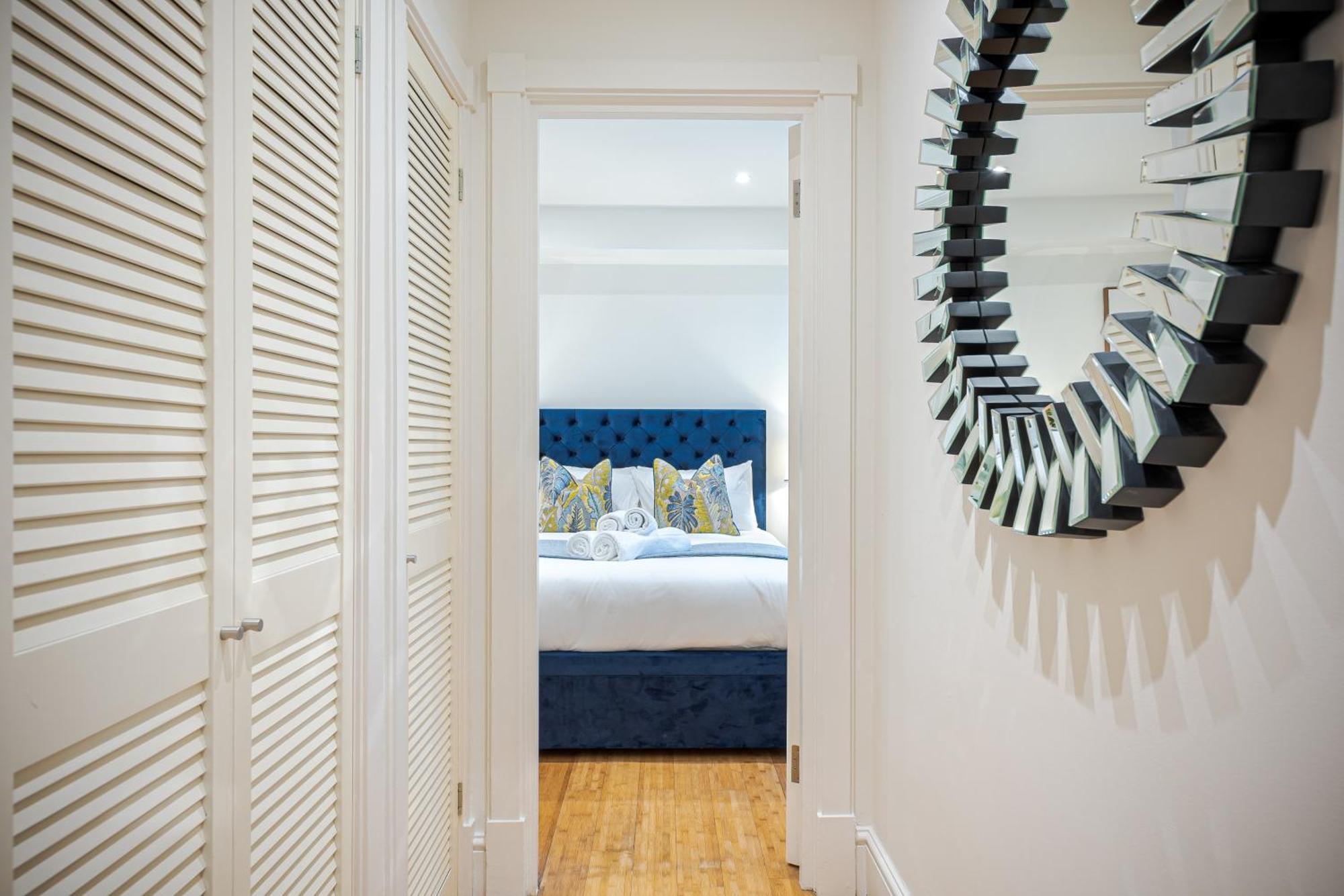 Chic Belgravia Hideaway With Private Patio 10 Mins To Harrods 伦敦 外观 照片